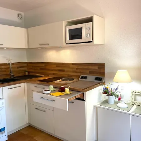 Apartament Saint-raphael, La Peguiere, 5mn A Pied Des Plages *